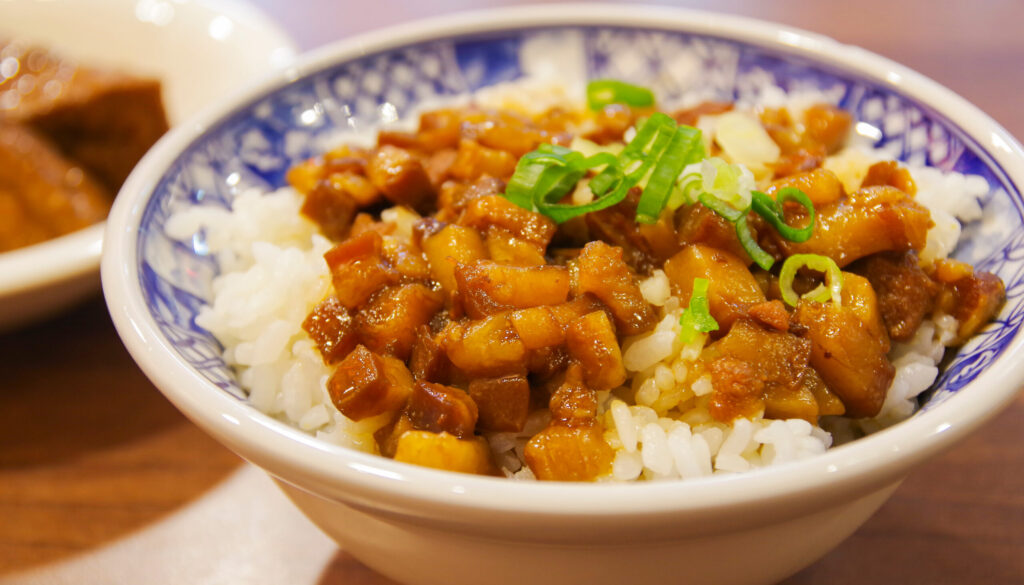 台湾の大衆料理である魯肉飯